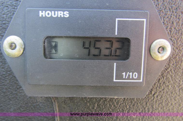 image for item E5069 John Deere 1445 mower