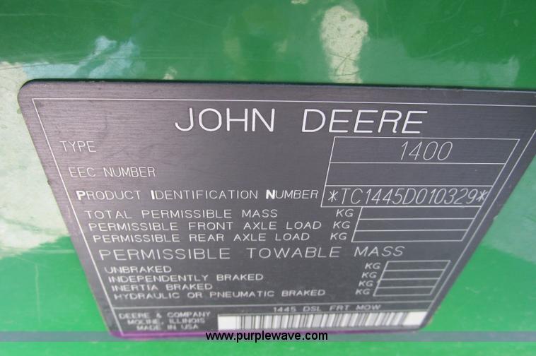 image for item E5069 John Deere 1445 mower
