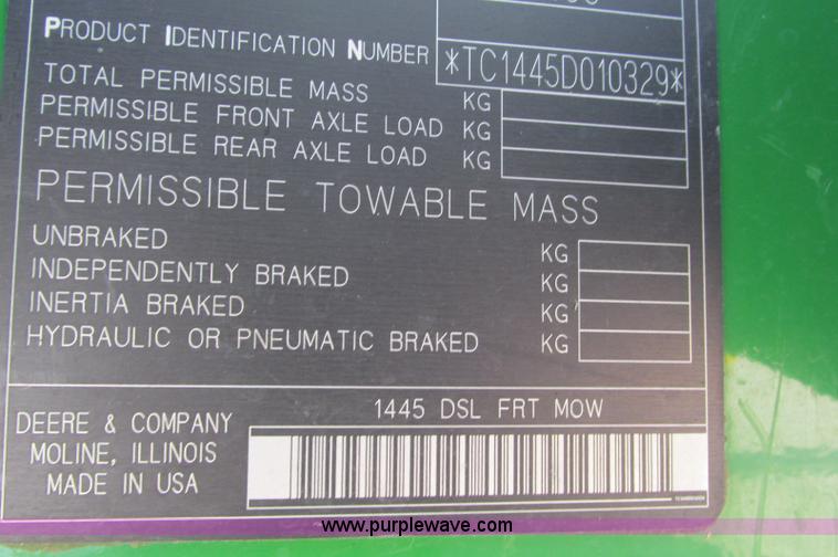 image for item E5069 John Deere 1445 mower