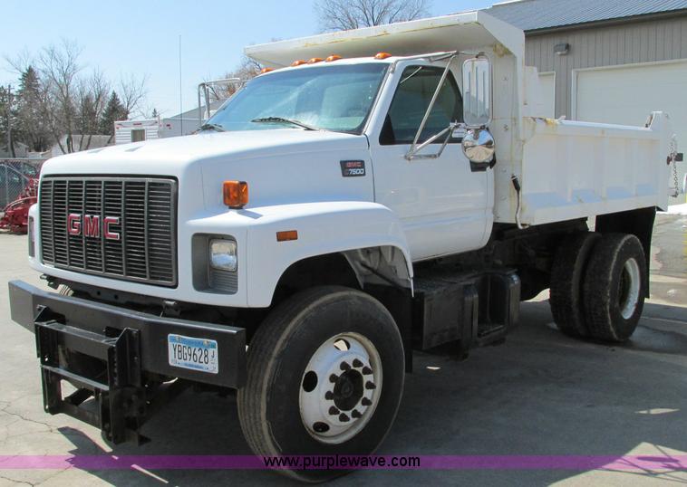 image for item E5071 2000 GMC C7500 dump truck