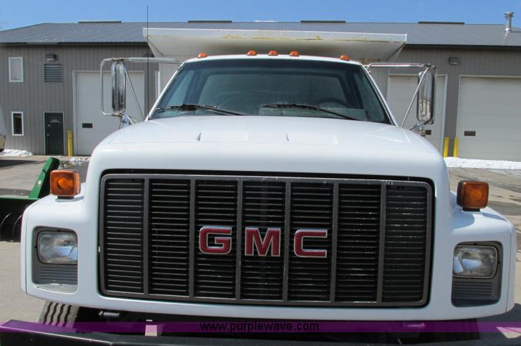 image for item E5071 2000 GMC C7500 dump truck