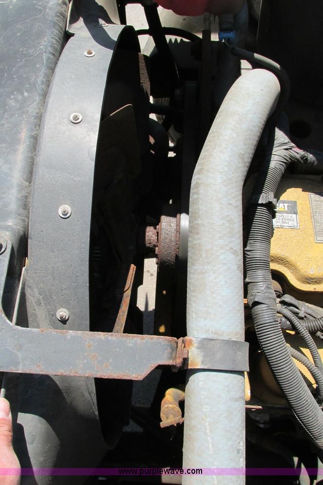 image for item E5071 2000 GMC C7500 dump truck