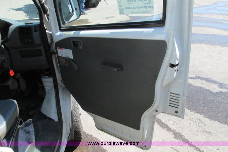 image for item E5072 1999 Mitsubishi minicab truck with dump bed