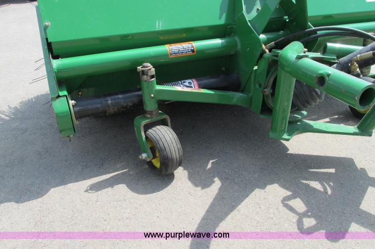 image for item E5074 John Deere 60 heavy duty broom