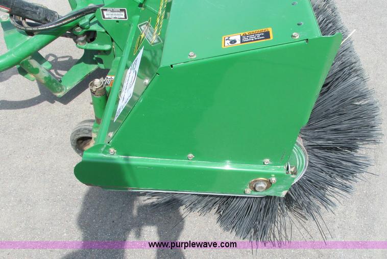 image for item E5074 John Deere 60 heavy duty broom