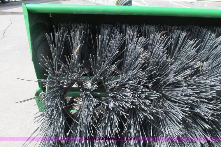 image for item E5074 John Deere 60 heavy duty broom