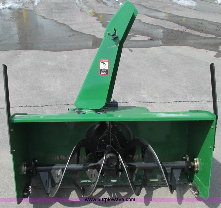 image for item E5075 John Deere 47" snow blower