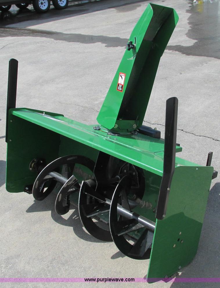 image for item E5075 John Deere 47" snow blower
