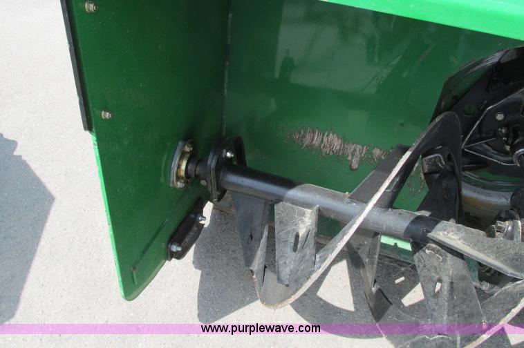 image for item E5075 John Deere 47" snow blower