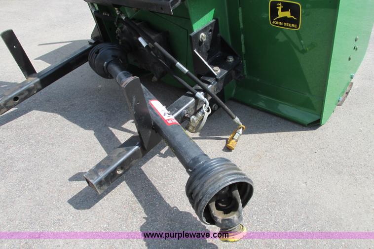 image for item E5075 John Deere 47" snow blower