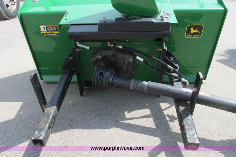 image for item E5075 John Deere 47" snow blower