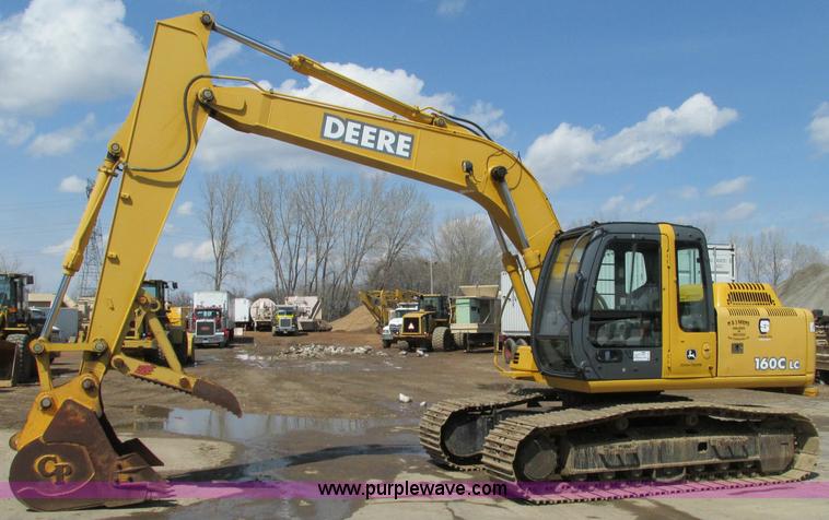 image for item E5076 2005 John Deere 160C LC excavator