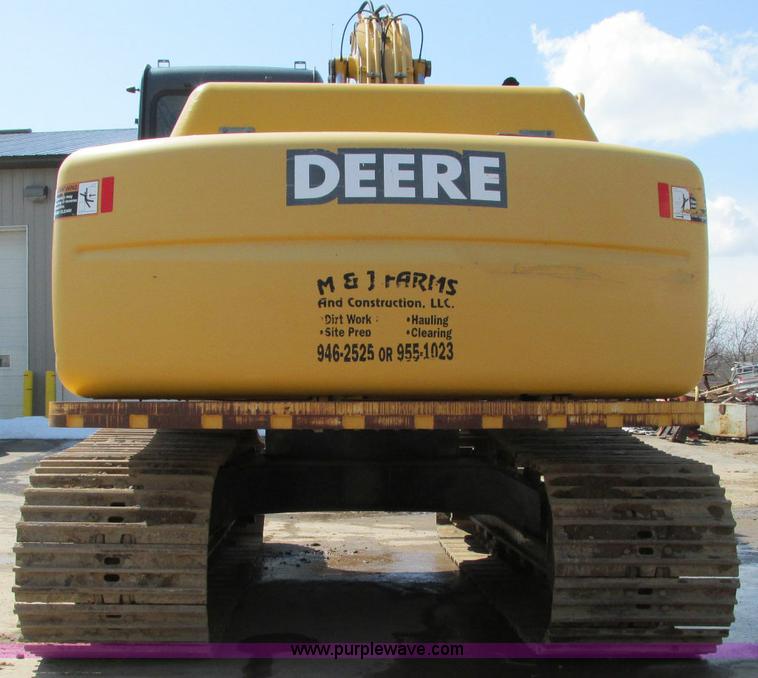 image for item E5076 2005 John Deere 160C LC excavator