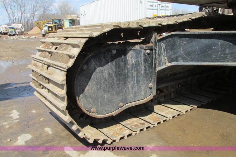 image for item E5076 2005 John Deere 160C LC excavator