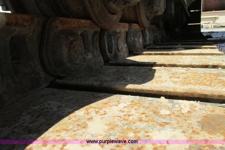 image for item E5076 2005 John Deere 160C LC excavator