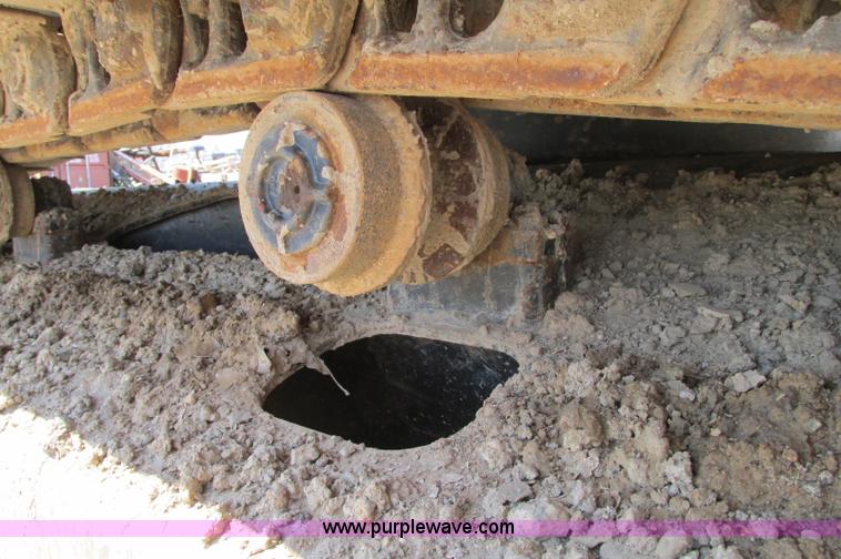 image for item E5076 2005 John Deere 160C LC excavator