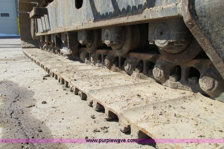 image for item E5076 2005 John Deere 160C LC excavator