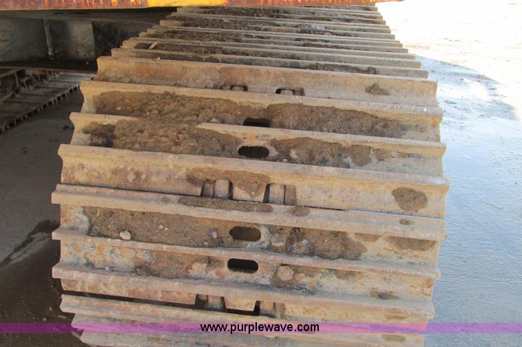 image for item E5076 2005 John Deere 160C LC excavator