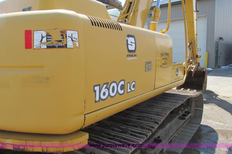 image for item E5076 2005 John Deere 160C LC excavator