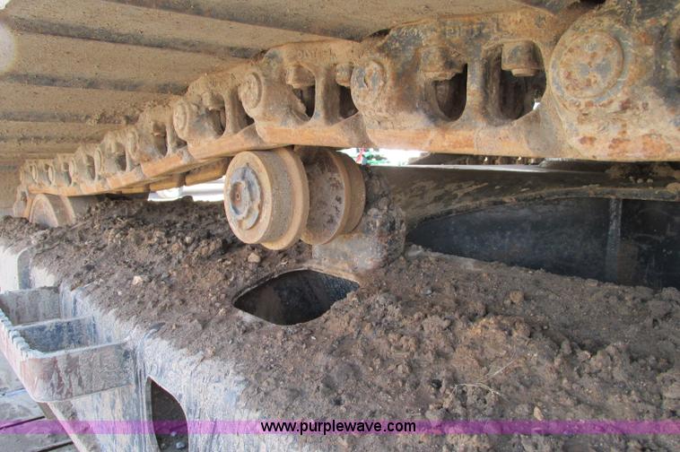 image for item E5076 2005 John Deere 160C LC excavator