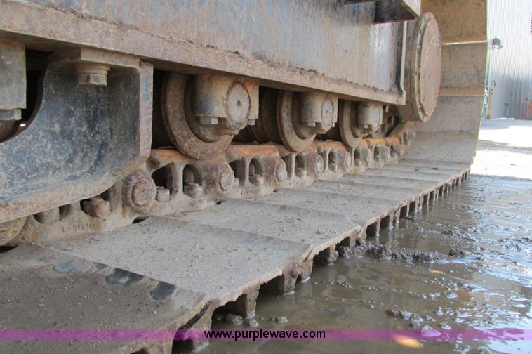 image for item E5076 2005 John Deere 160C LC excavator