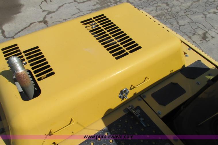 image for item E5076 2005 John Deere 160C LC excavator