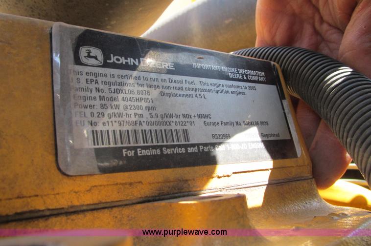 image for item E5076 2005 John Deere 160C LC excavator