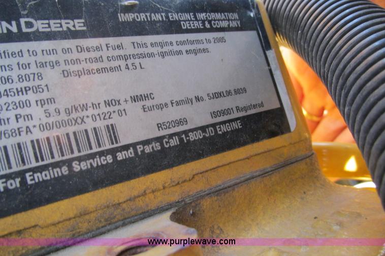 image for item E5076 2005 John Deere 160C LC excavator