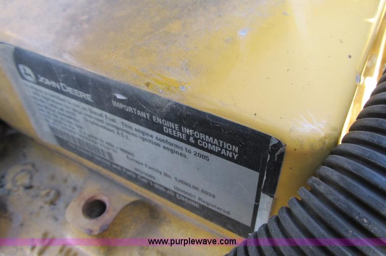 image for item E5076 2005 John Deere 160C LC excavator