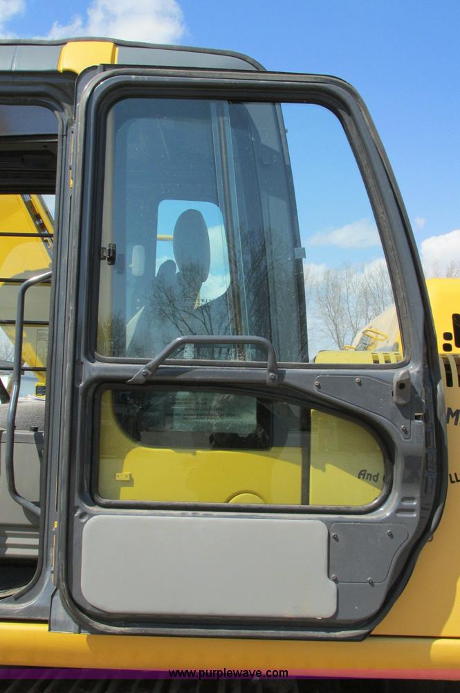 image for item E5076 2005 John Deere 160C LC excavator