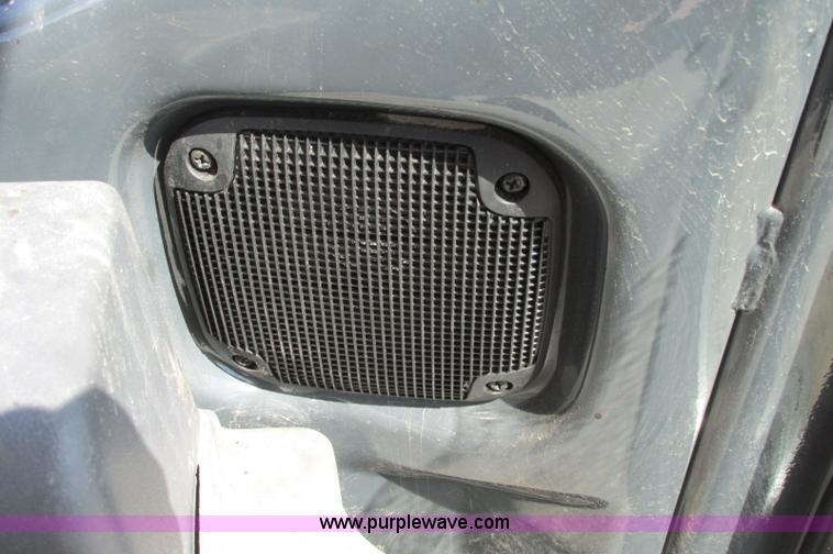 image for item E5076 2005 John Deere 160C LC excavator