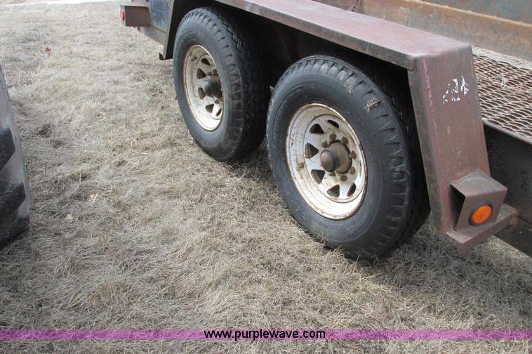 image for item E5082 1992 Felling tandem axle trailer