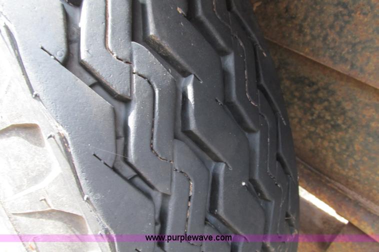 image for item E5082 1992 Felling tandem axle trailer