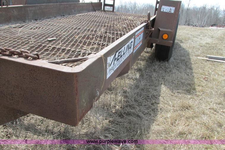 image for item E5082 1992 Felling tandem axle trailer