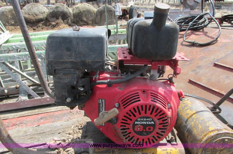image for item E5086 Ingersoll Rand plate compactor