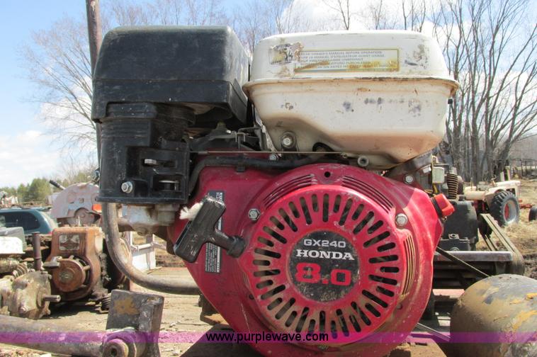 image for item E5088 Ingersoll Rand plate compactor