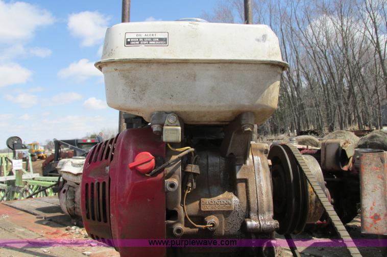 image for item E5088 Ingersoll Rand plate compactor