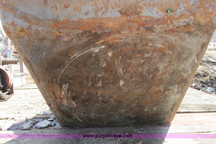 image for item E5088 Ingersoll Rand plate compactor