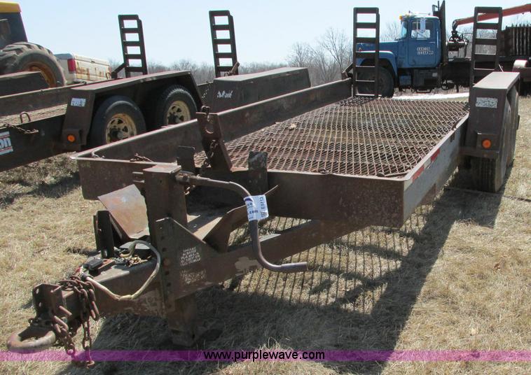 image for item E5113 1992 Felling tandem axle trailer