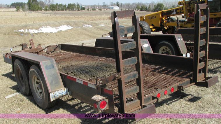 image for item E5113 1992 Felling tandem axle trailer