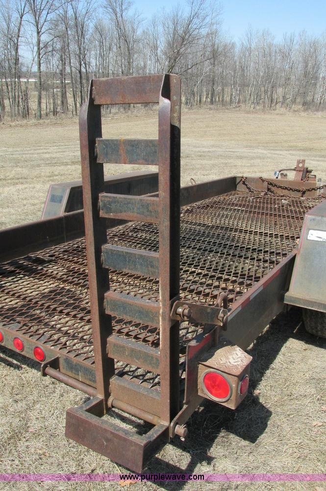 image for item E5113 1992 Felling tandem axle trailer