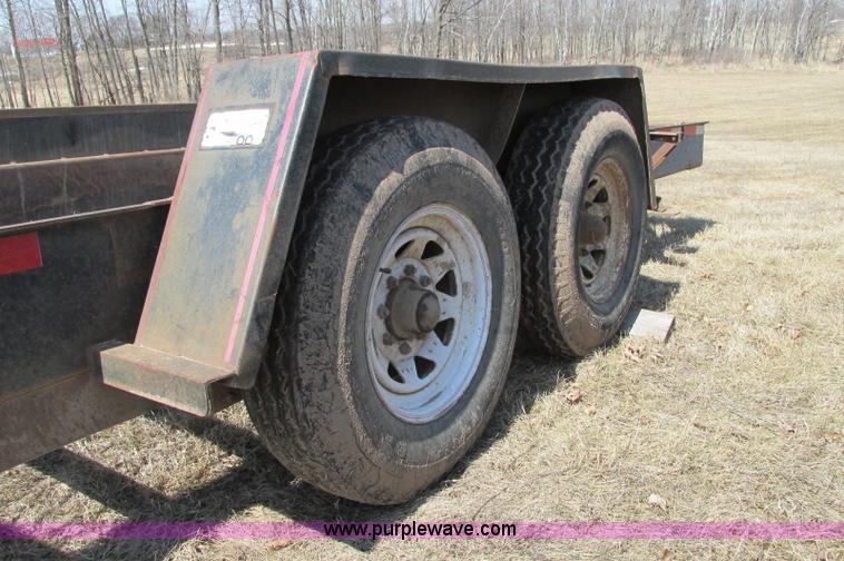image for item E5113 1992 Felling tandem axle trailer