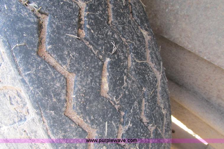 image for item E5113 1992 Felling tandem axle trailer