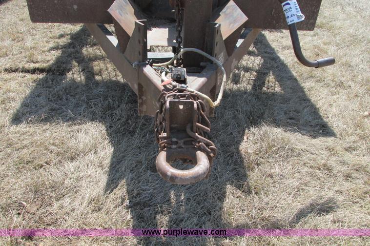 image for item E5113 1992 Felling tandem axle trailer