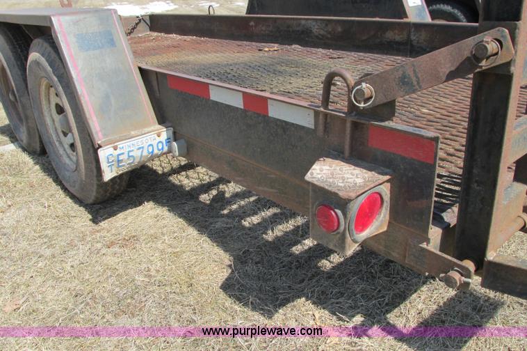 image for item E5113 1992 Felling tandem axle trailer