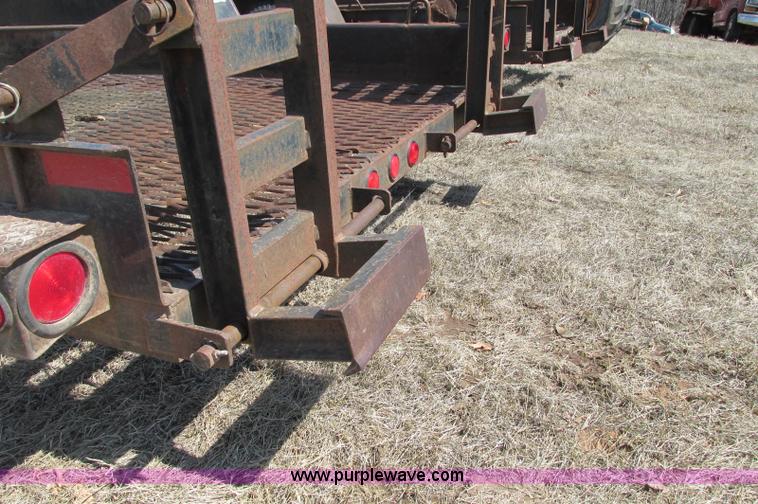 image for item E5113 1992 Felling tandem axle trailer