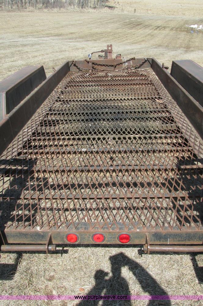 image for item E5113 1992 Felling tandem axle trailer