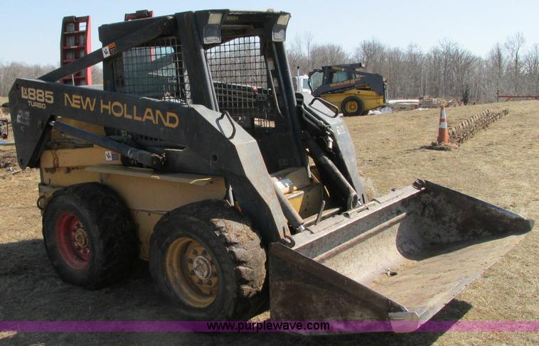 image for item E5117 1995 New Holland LX885 Turbo skid steer