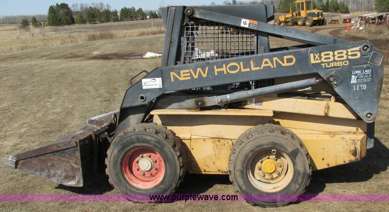 image for item E5117 1995 New Holland LX885 Turbo skid steer