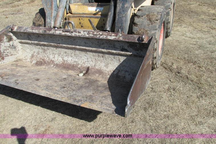 image for item E5117 1995 New Holland LX885 Turbo skid steer